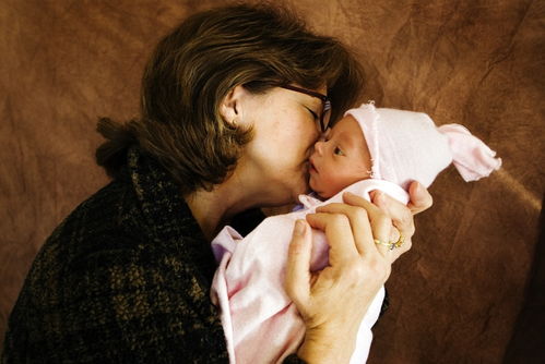 關于新生兒臍帶護理 你應當掌握的小細節